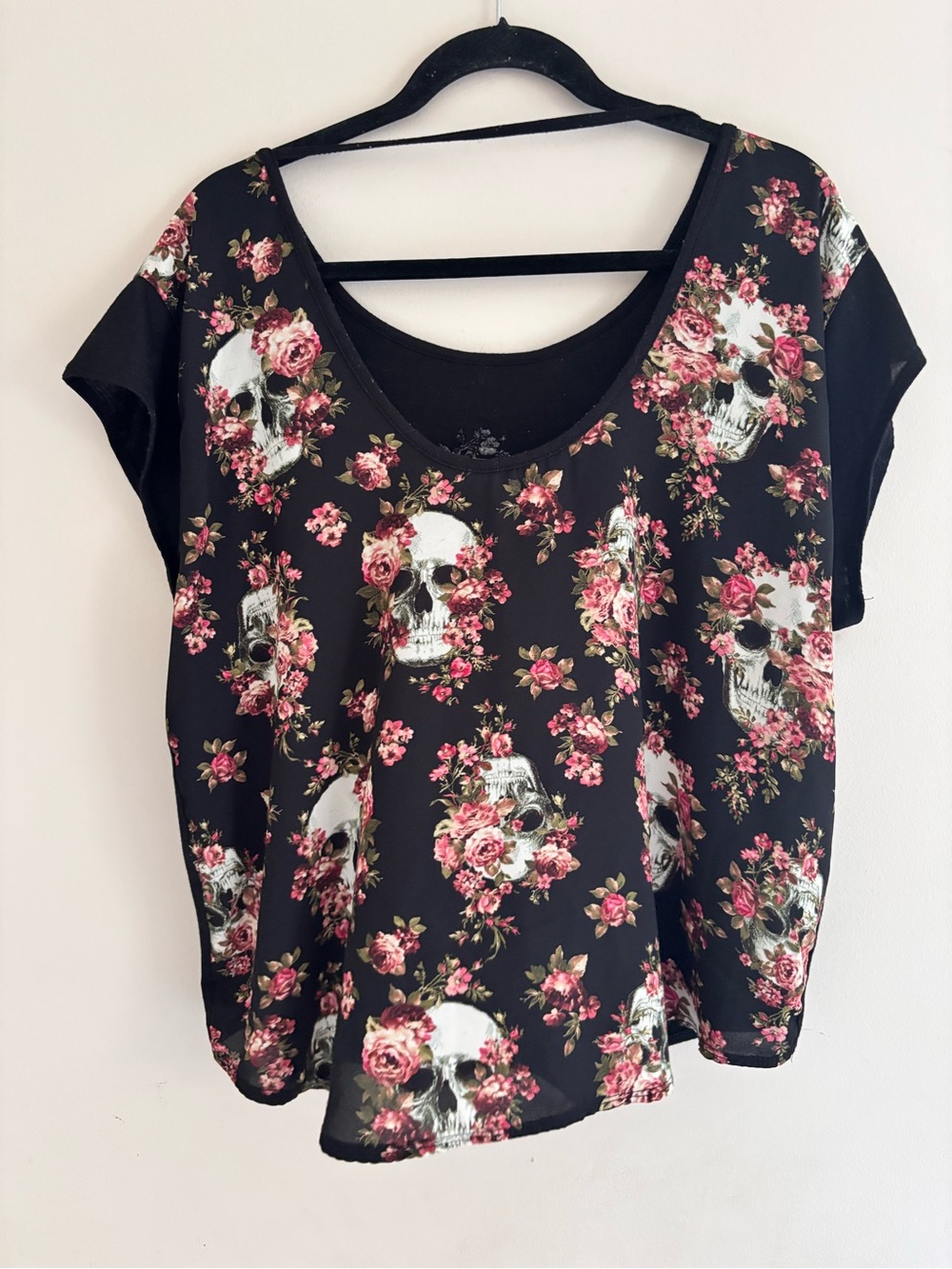 Harley Davidson Las Vegas Black Short Sleeve Top with Pink Floral Skull Print